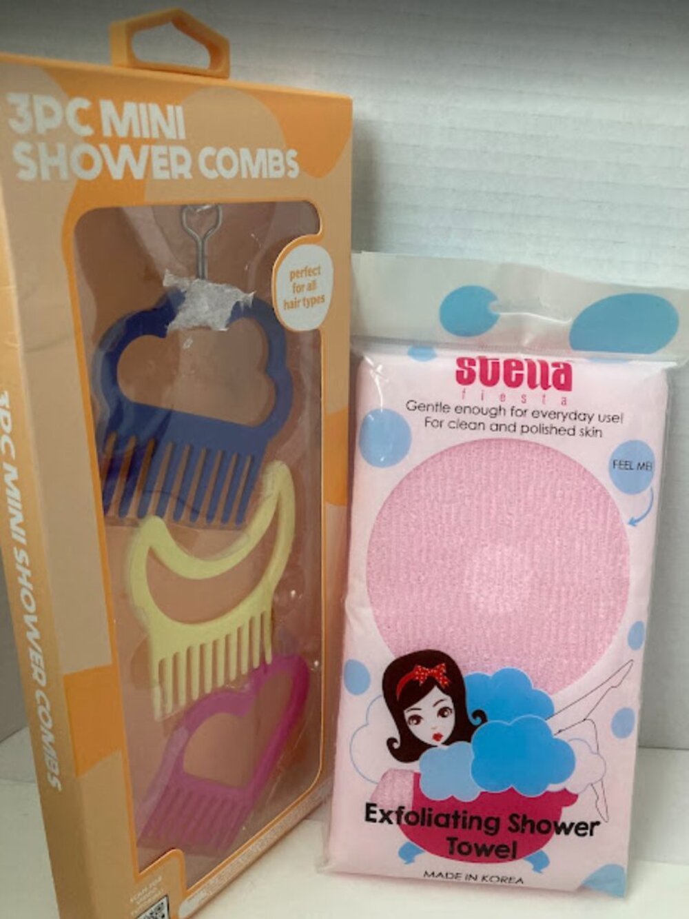3 Pc Mini Shower Combs & Exfoliating Shower Towel Bundle